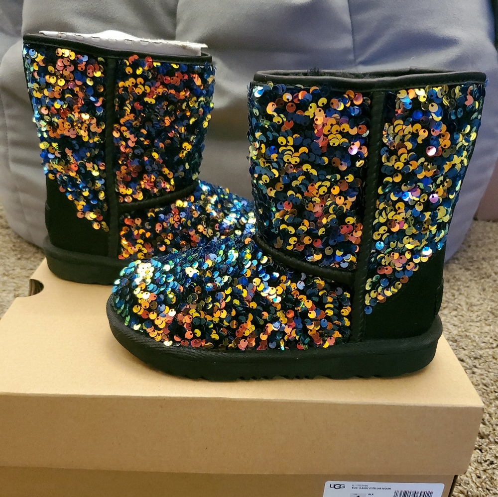 [SOLD] UGG Kids Classic II Stellar Sequin Boots